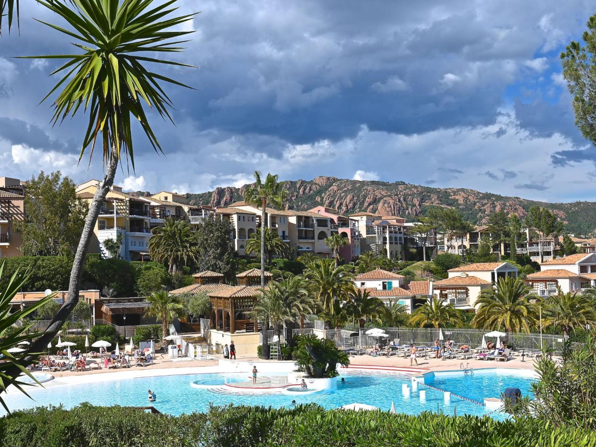 Apartment Village Cap Esterel - Le Village-14 By Interhome Saint-Raphaël Exterior foto